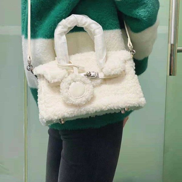 

splicing high sense lamb wool bag women's autumn and winter new shoulder messenger bag foreign style wool bag