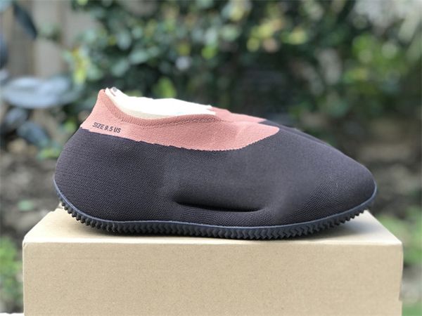 

2023 knit runner stone carbon designer running shoes men women fashoin sports running sneaker boots original quality ship with box size us4-