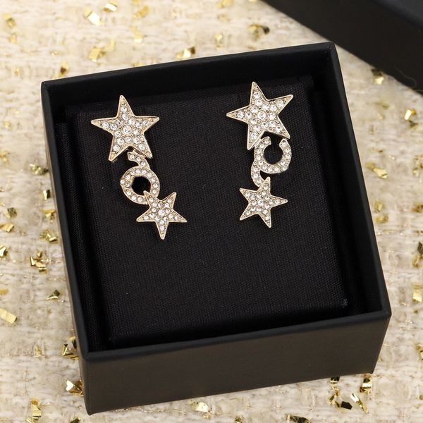 

2023 luxury quality charm simple design stud earring in 18k gold plated and sparkly diamond have box stamp and 2pcs stars ps3190, Golden
