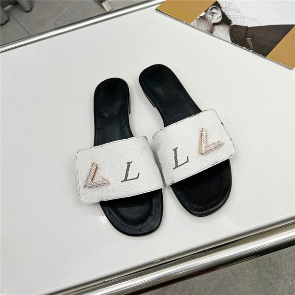 

fashion slippers 2023 louiseity luxury design summer men flat women slope heel leather rubber letter logo casual sandals viutonity 05-004, Black