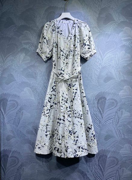 

2023 spring style floral dress v-neck plain, Black;gray