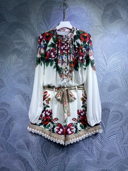 

spring 2023 new women's dress, high collar printed shirt with shorts set, White