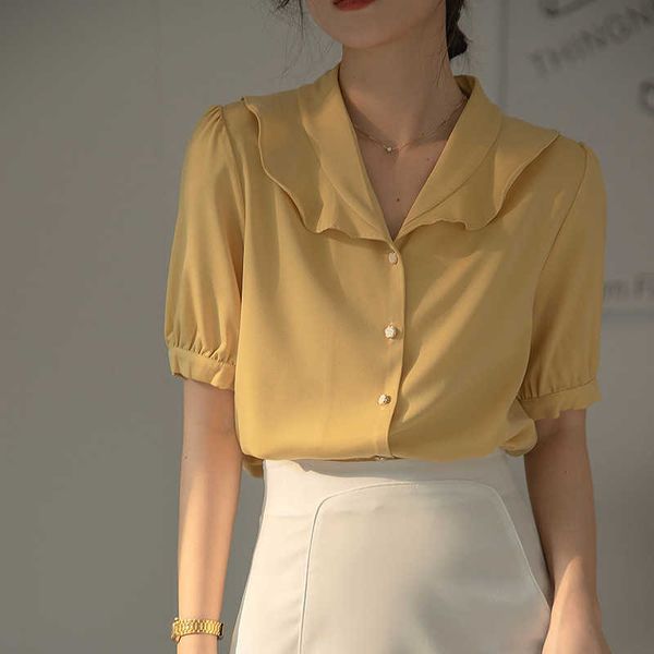 

2023 new summer french style white women's design small chic high sense shirt