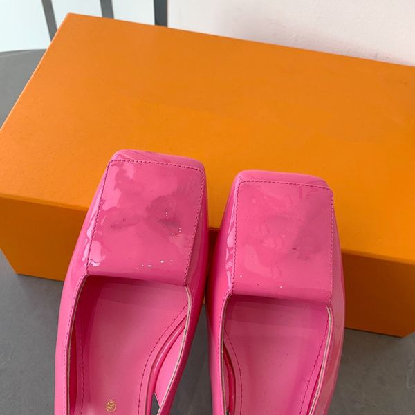 

luxury designer womens slippers summer new high-quality mens rocking slippers luxury fashion sense of stepping on shit space bread thick bot, Black