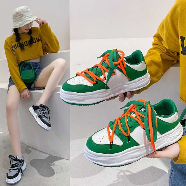

shoes dissolving bottom small white shoes children's new thick bottom muffin running board shoes in autumn 2023 female student casual s, Black
