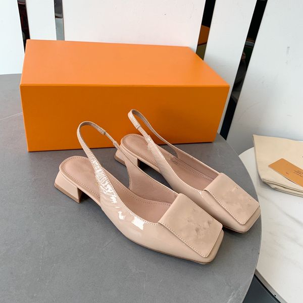 

2022 designer slippers beach classic flat sandals summer lady leather flip flops men women size 35-44 with box 0218, Black