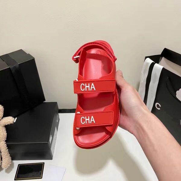 

luxury 2023 summer designer women's shoes classic fashion flat sandals channel thick sole casual open toe french beach sandals comforta, Black