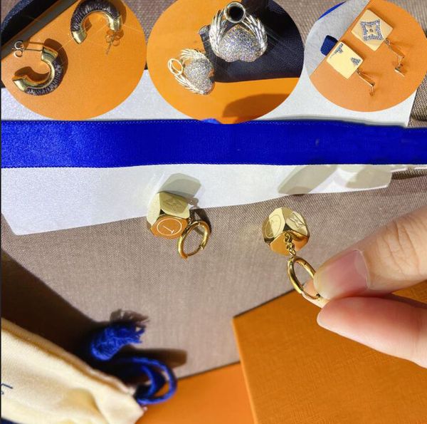 

gold 18k plated fashion desinger letter stud stainless steel earrings ear clip long dangle crystal rhinestone wedding party jewelry accessor, Golden;silver