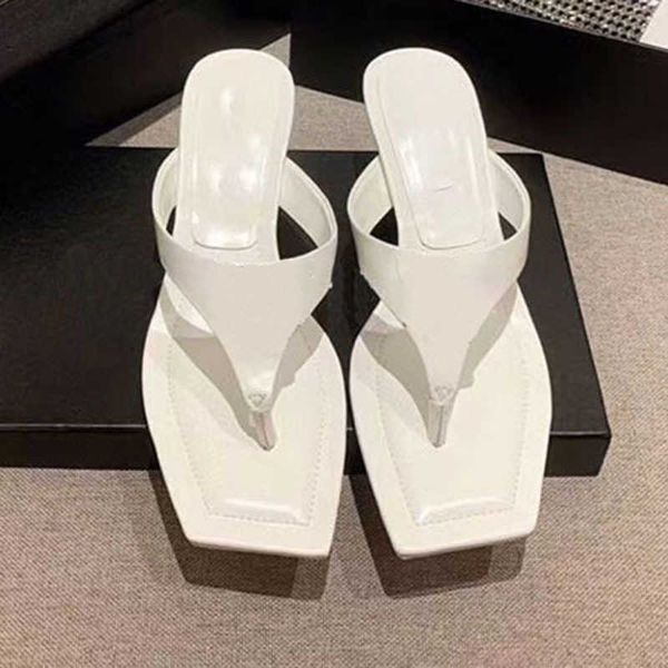 

sandals clamping flip flops 2023 design summer new style rhinestone wear fashion versatile thin high heel sandals female, Black