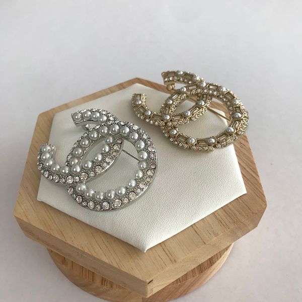 

pins pearl broochs designer jewelry womens brooch fashion brand letters small sweet wind brooch women pearl, Gray