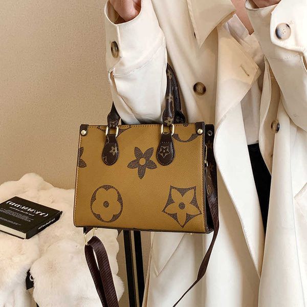 

handbag 2023 hand fashionable new fashionable small square early spring vintage temperament versatile shoulder messenger bag
