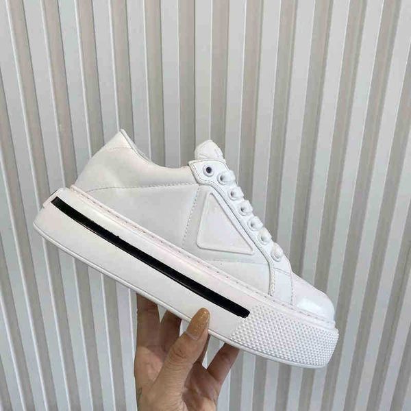 

muffin thick bottom small white board sports ladies casual shoes, Black