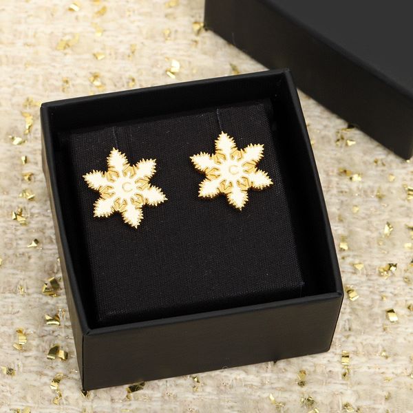 

2023 luxury quality charm snow flower shape stud earring with white color in 18k gold plated have box stamp ps333, Golden