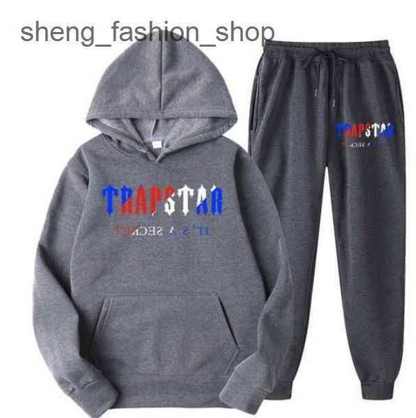 

1 to 1 quality tracksuit trapstar brand printed sportswear men's t shirts 16 colors warm two pieces set loose hoodie sweatshirt pants j, Black