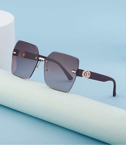 

new classic designer sunglasses for men women luxury polarized pilot sun glasses uv400 eyewear pc frame polaroid lens 2400, White;black