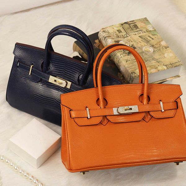 

2023 women bags factory handbags 55%off leather women's shoulder handbag designer luxury shoulder handbags g0wc