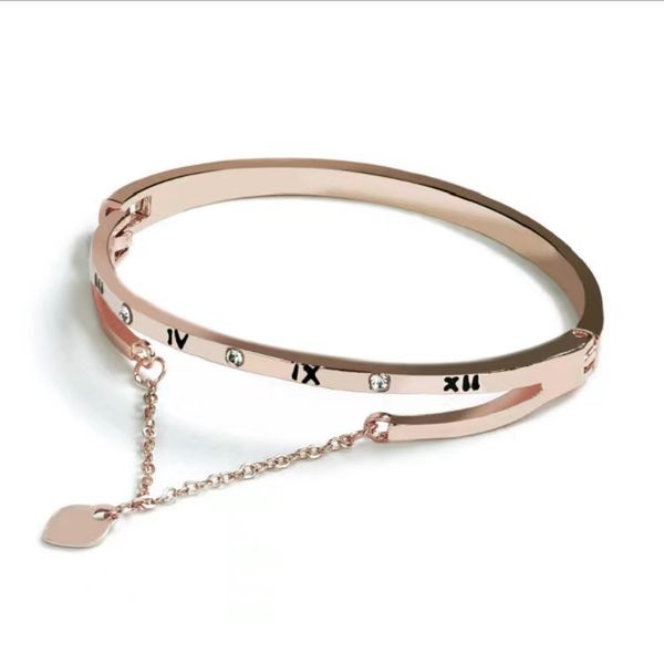 

women's korean fashion exquisite and simple temperament bracelet, Golden;silver