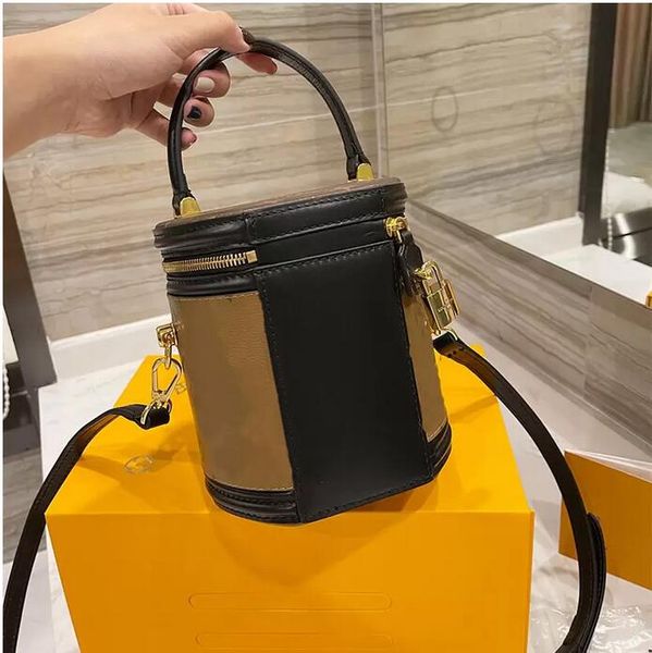 

Fashion Designers Crossbody Bags Quality Leather Round Graceful Lady Small Womens Handbags Purses Shoulder Bucket Bag, Brown+black