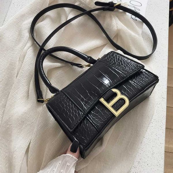 

designer bags 55%off texture hourglass one shoulder messenger hand small bag girl new fashion shoulder crossbody handbags
