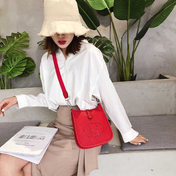 

handbag 2023 fashion women's bag leather quality handbag fashionable fashion small hollowed-out letter sweet envelope version shoulder