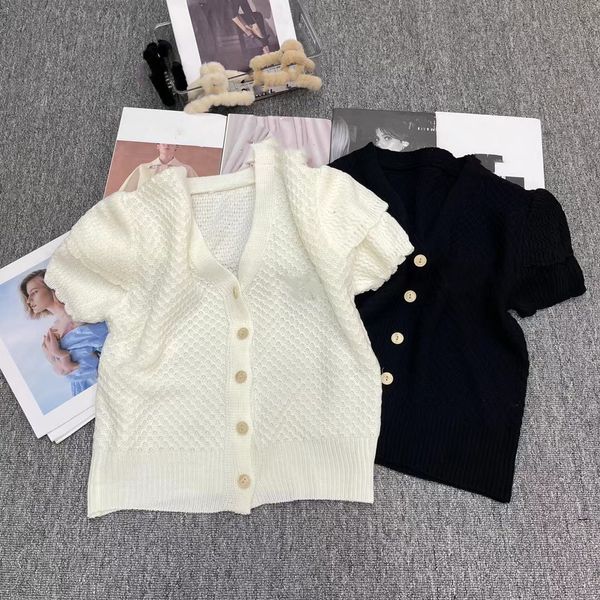 

women's polos design sense french retro v-neck sweater 2023 autumn new products small fragrant coat knitted cardigan short style female, White