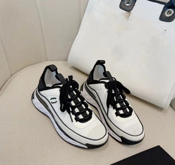 

2023 women new breathable sneakers high-end sport sneaker fashion girl luxury flats lace balance shoes light comfortable, Black