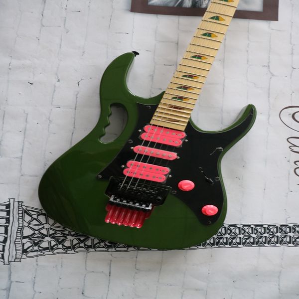 

green double-rocking 7v fashionable rock high-quality electric guitar maple fingerboard basswood body high-end pickup