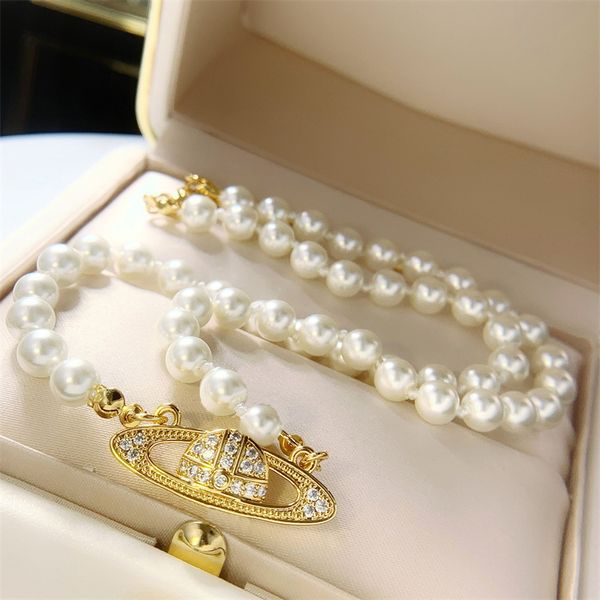8 collier de perles en or