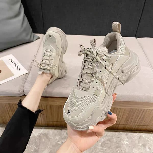 

2023 men womans casual shoes designer triple s trainer platform classic triples paris triple-s 17fw old dad large increasing tripler sneaker, Black