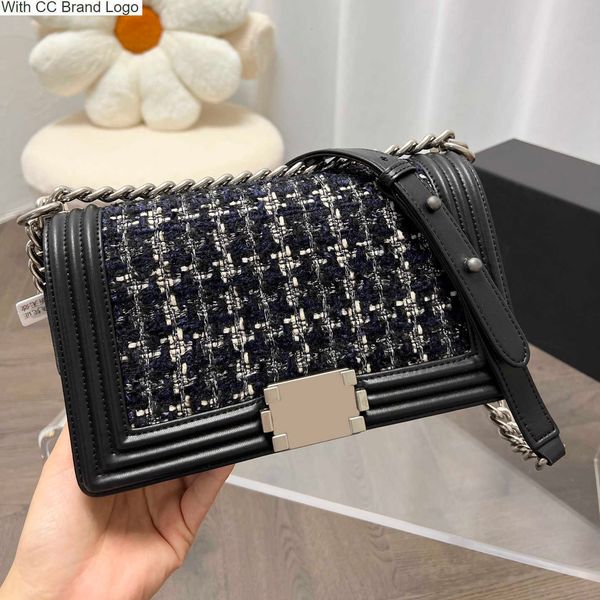 

cc shoulder bags womens tweed with leather boys flap bags classic silver hardware turnbuckle chain shoulder strap large capacity crossbody d