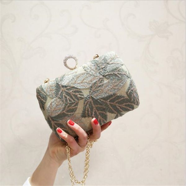 

waist bags 2023 women sequins evening clutch bling embroidery wallets banquet for diamond ring mn1342 230222