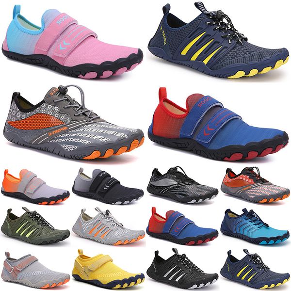 

designer water shoes for mens womens men women black white pink trainers sports sneakers shoe running runners luxury color50