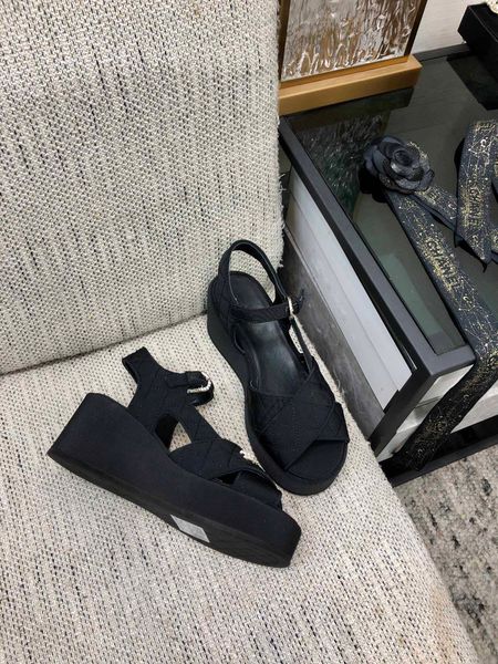 

2023summer new women's cross strap sandals fashion star designer sandals cloth leather high-quality cabinet show fashion top, Black