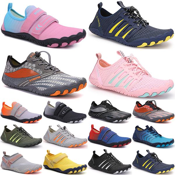 

designer water shoes for mens womens men women black white pink trainers sports sneakers shoe running runners luxury color60