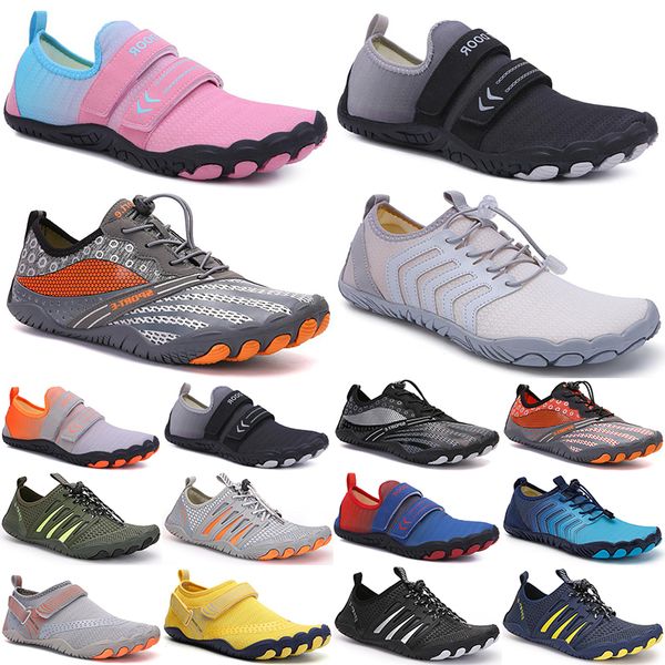 

designer water shoes for mens womens men women black white pink trainers sports sneakers shoe running runners luxury color25