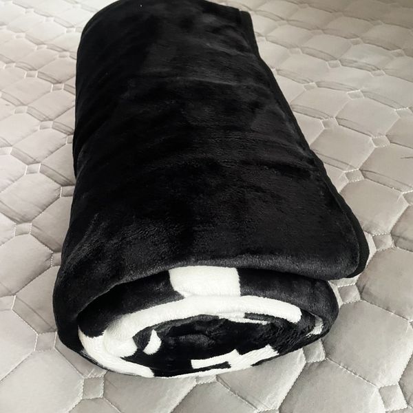 

designers blankets luxury letter print home blanket adults kids carpet home textiles beddings supplies sofa travel