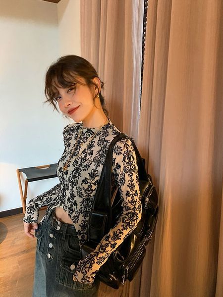 

women's blouses shirts hong kong style vintage cutout print long sleeve crewneck tshirt for springsummer 2023 slim fit cropped crop 230, White