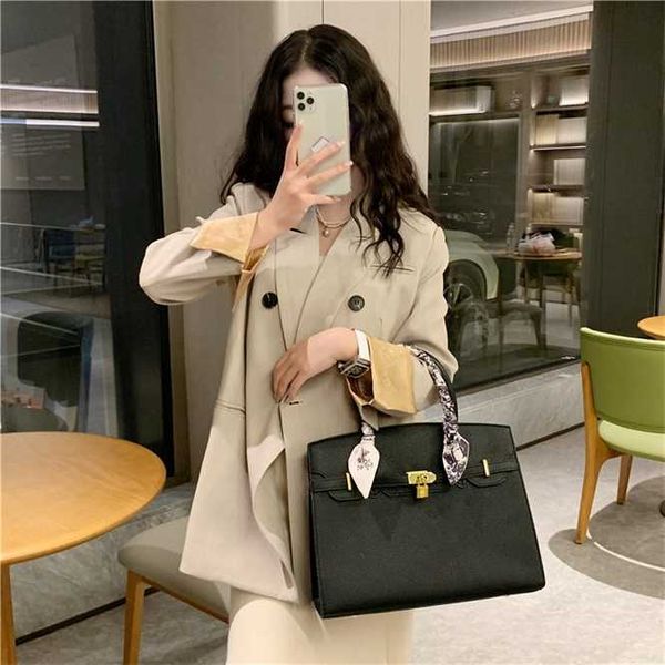 

herms birkin bags fashion bag womens 2023 spring new lock scarf simple womens hand