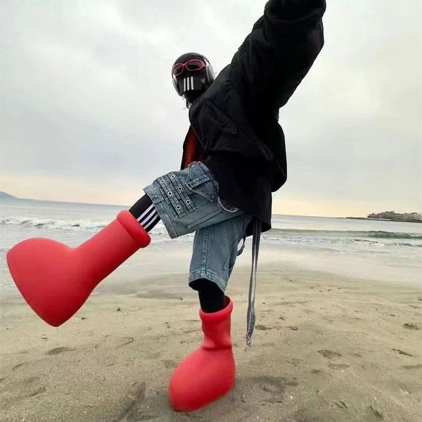 

2023 mschf men women rain boots designers big red boot thick bottom non slip booties rubber platform bootie fashion astro boy size 35-45, Black