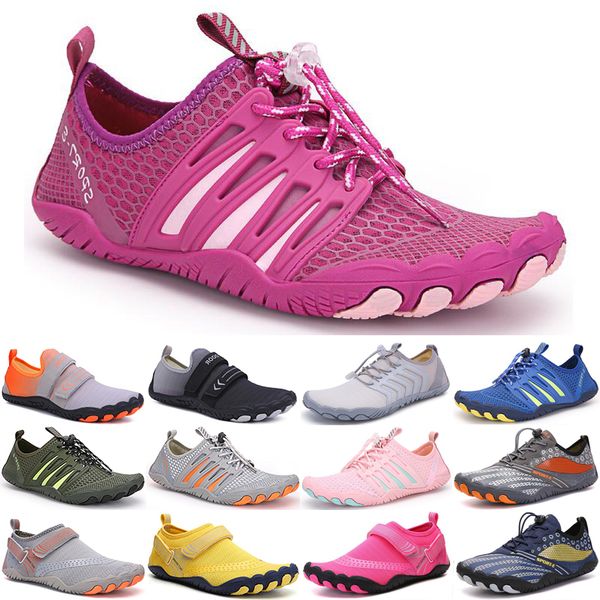 

men women running water shoes triple black white mens womens trainers sports sneakers runners shoe color81