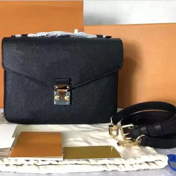 

designer tote luxurys designers fashion crossbody bags casual man messenger vegan letter leather male handbags business sling women shoulder
