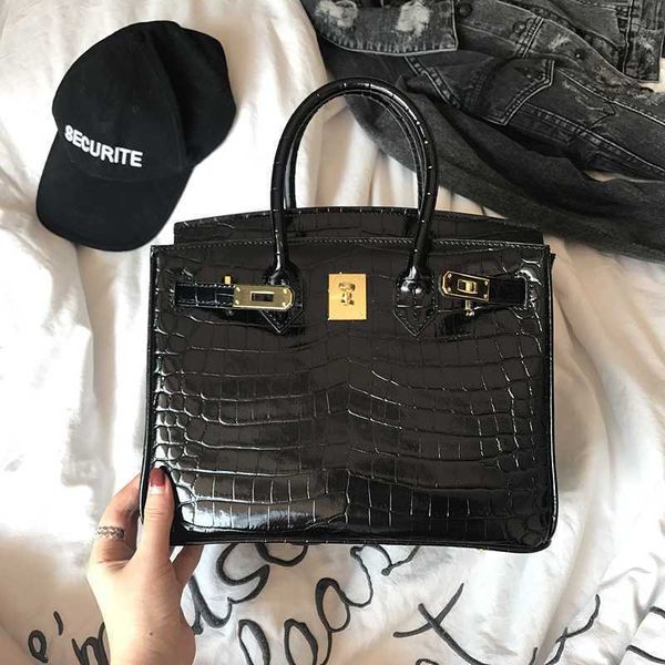 

designers handbags herme birkins bags handbag women 2023 new crocodile lock versatile trend one shoulder crossbody women's high texture