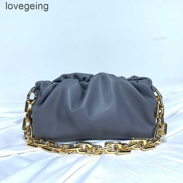 

women's leather bottegas shoulder venetas 2023 pouch bags one fashion underarm designer chain cloud bag white soft fold dumpling 63fs