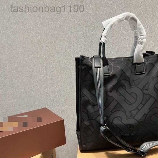

bag new tote burbrerys bags women handbags tote practical bag necessary for commuting casual versatile fashionable cool available both men q