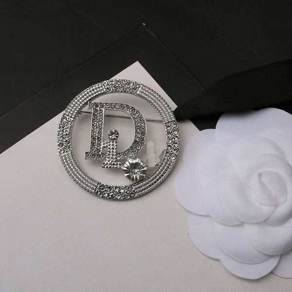 

vintage designer letter brooches simple men women crystal gold silver metal brooch sweater suit brought pin brooche wedding part gift jewelr, Gray