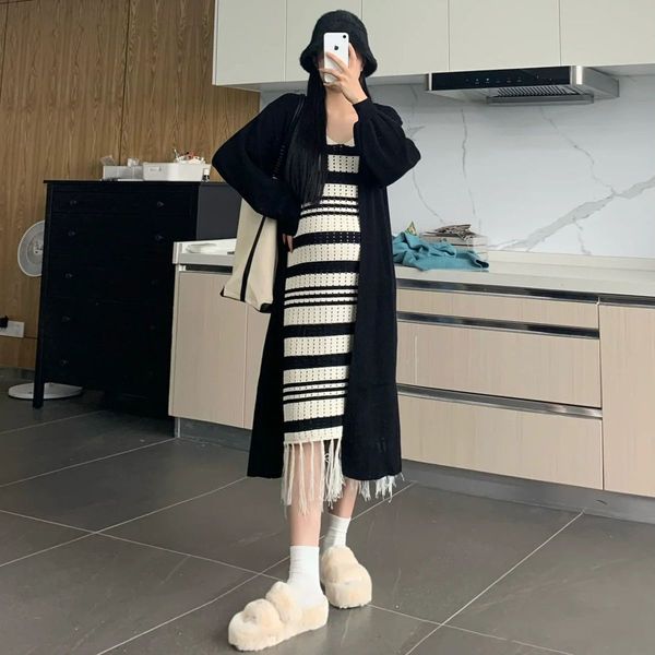 

sleep lounge maternity dress autumn and winter knitted skirt two piece vneck stripe sweater cardigan fashion 230223, White