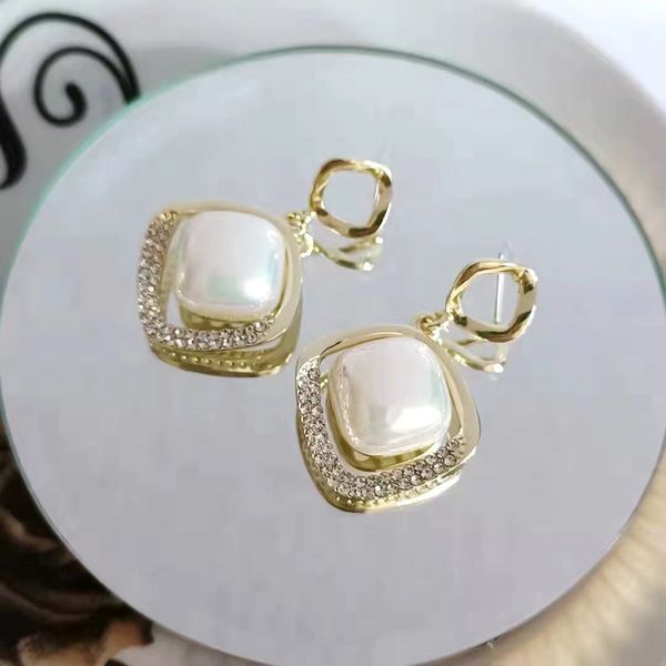 

s925 silver needle geometric diamond flash diamond earrings fashion ol creative hollowed-out pearl earrings celebrity design, Golden