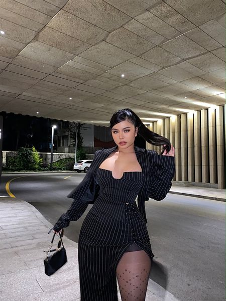 

two piece dress european intellectual beauty stripe asymmetrical vest wrapped chest longsleeved suit buttoned skirt threepiece set 230222, White
