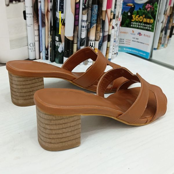 

new women's chunky heel sandals slippers luxury designer leather summer classic fashion beach leather h slippers 35-40, Black