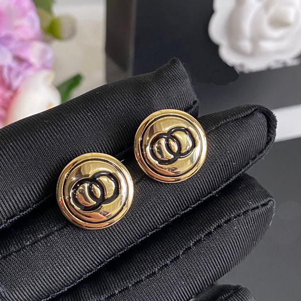 

2023 designer gold earrings fashion party charm earrings send girlfriend gifts, Golden